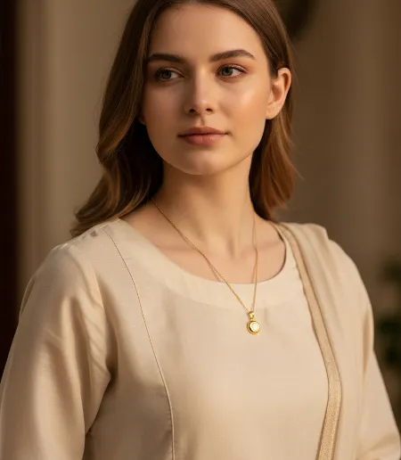 The Momal Circle Necklace